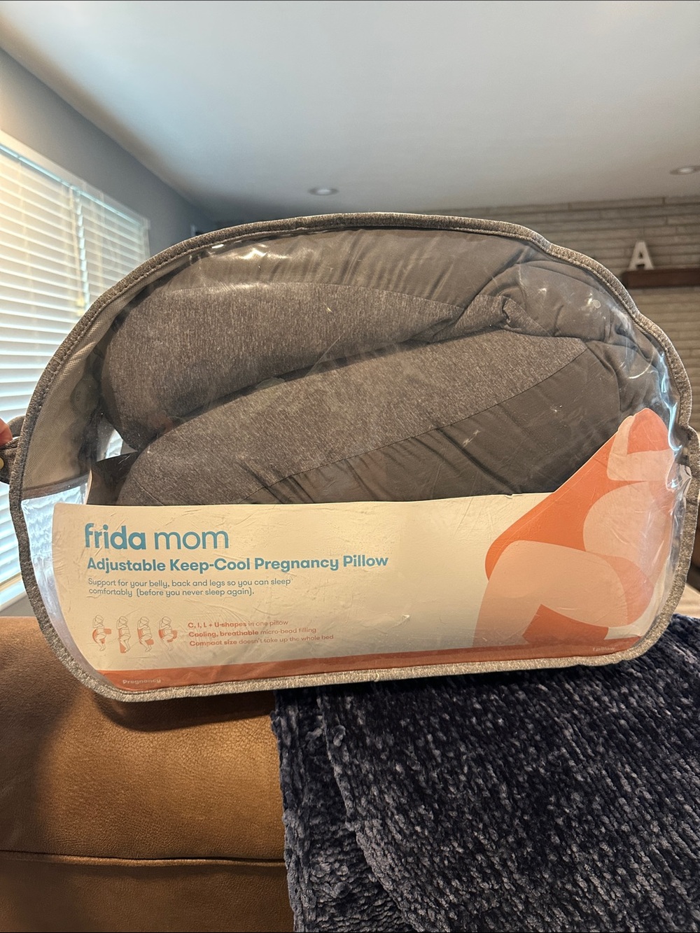Frida Mom Adjustable Keep-Cool Pregnancy Pillow – Gray